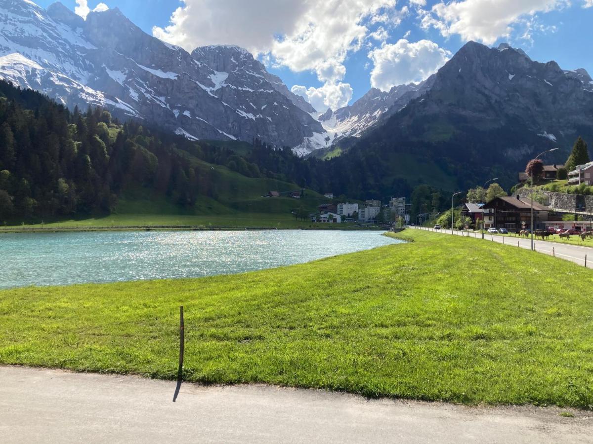 Spirit Apartments - Studio 1 - Kueche - Parkplatz Engelberg Buitenkant foto