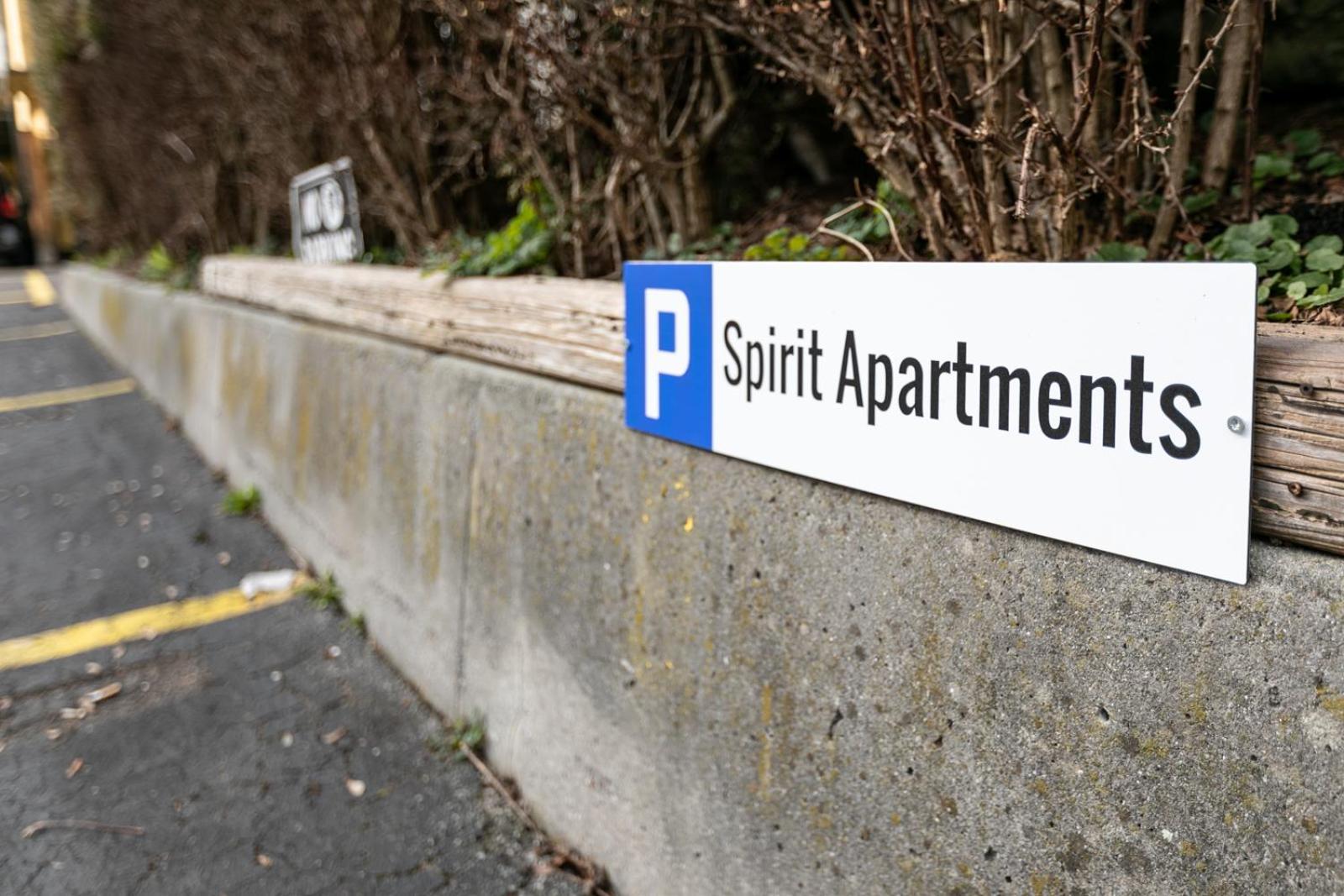 Spirit Apartments - Studio 1 - Kueche - Parkplatz Engelberg Buitenkant foto